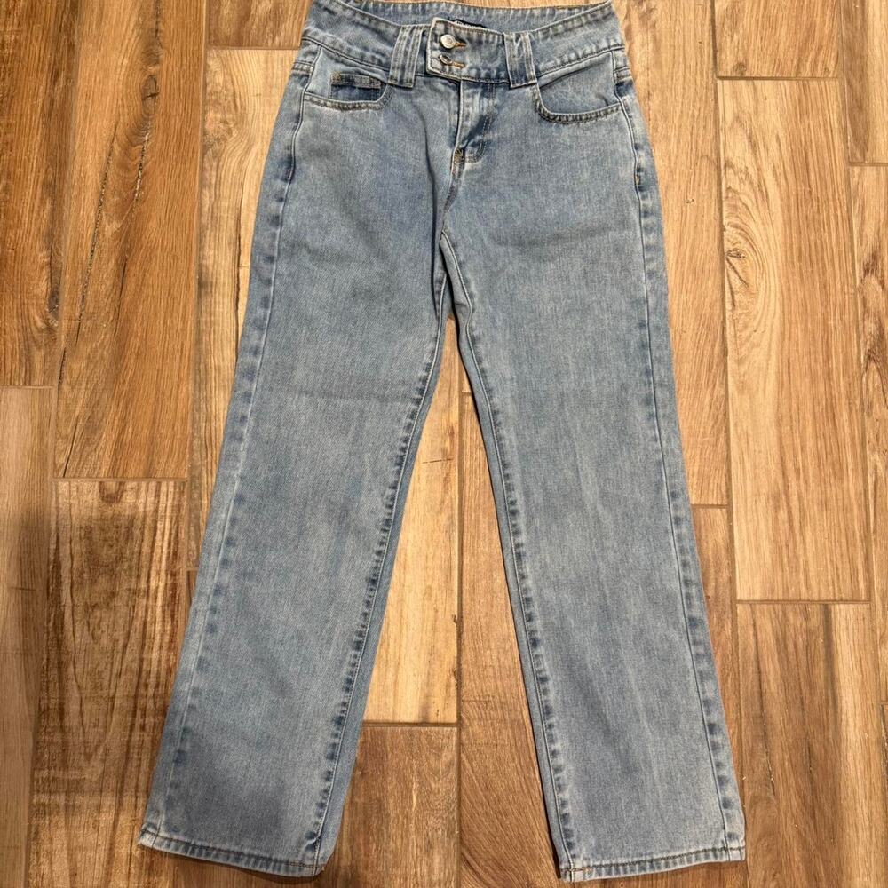PrettyLittleThing Mid Low Rise Straight Leg Jeans Baggy Jeans